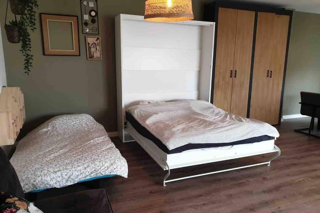 Warm welkom! Zeer ruime privé studio met tuin Harlingen Extérieur photo